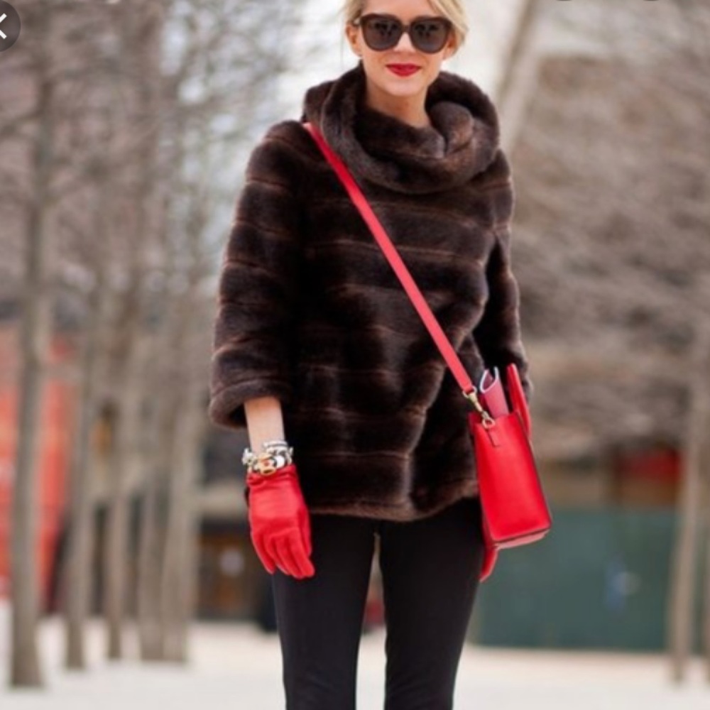 Banana republic faux fur pullover XS